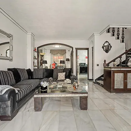 Townhouse In Playamar, Sol Y Playa Torremolinos