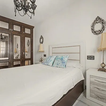 Townhouse In Playamar, Sol Y Playa Torremolinos