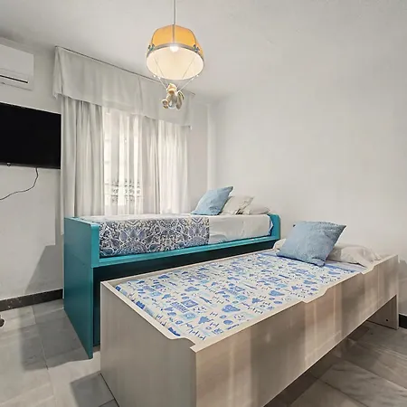 Townhouse In Playamar, Sol Y Playa Hébergement de vacances *