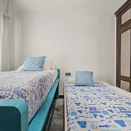 Townhouse In Playamar, Sol Y Playa Hébergement de vacances