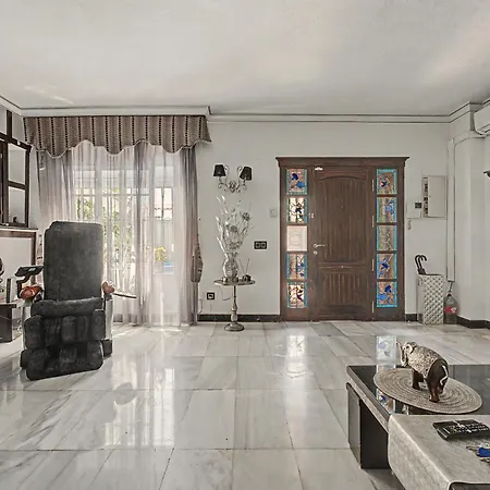 Townhouse In Playamar, Sol Y Playa Hébergement de vacances Torremolinos